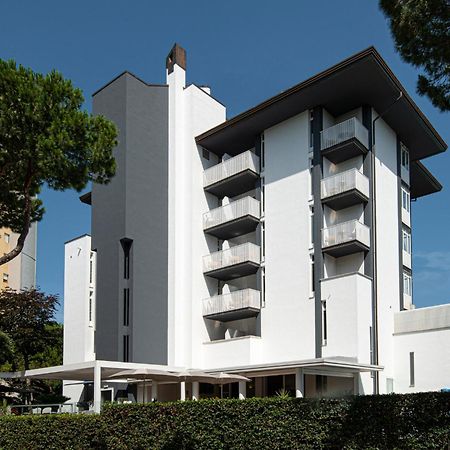Hotel Bella Venezia Mare Lignano Sabbiadoro Exterior photo
