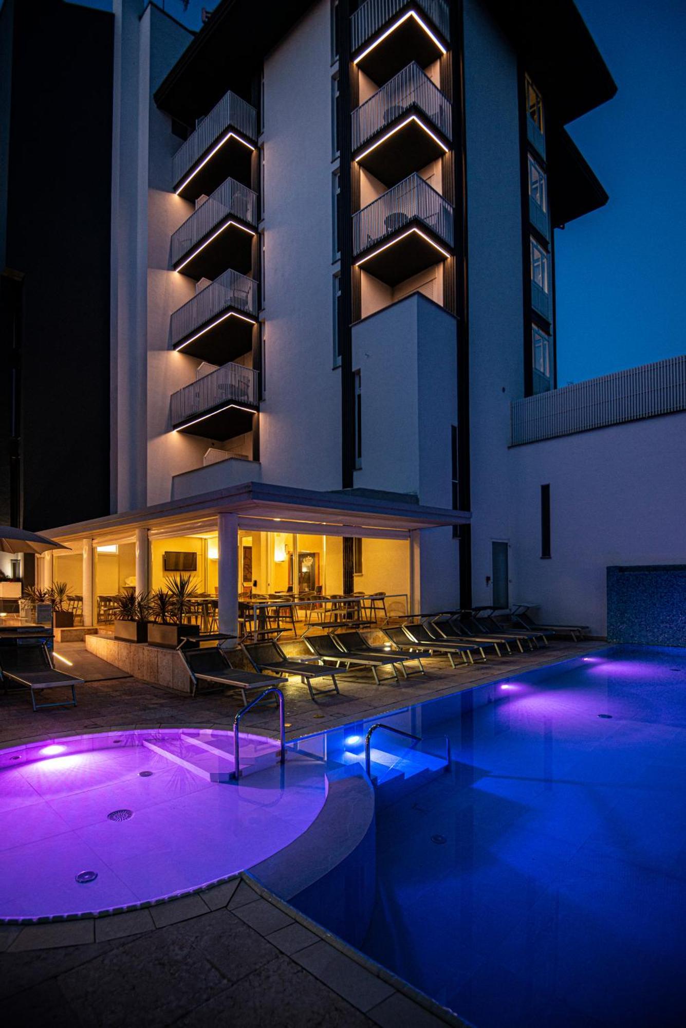 Hotel Bella Venezia Mare Lignano Sabbiadoro Exterior photo